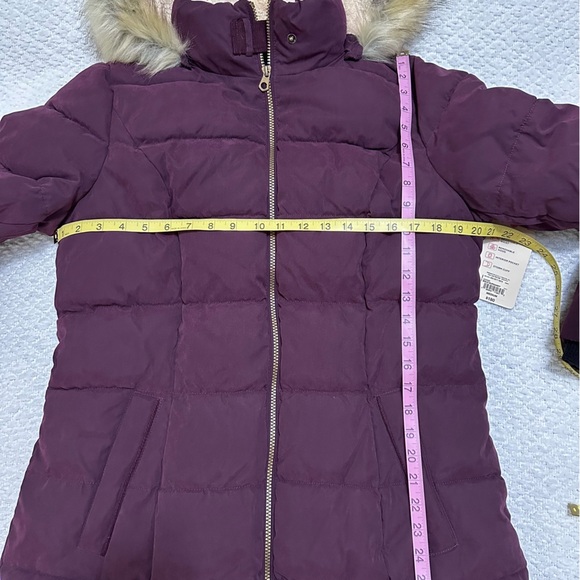 St. John’s Bay Bold Burgundy Coat Faux Fur Women’s Size Medium NWT - Picture 5 of 14